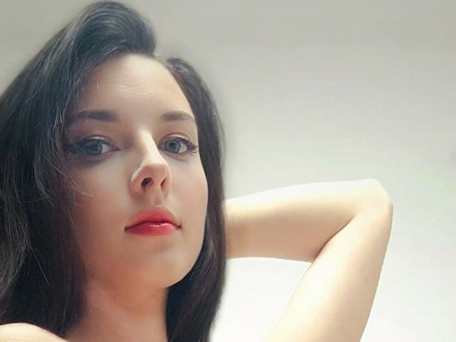 Dominaluna live cam