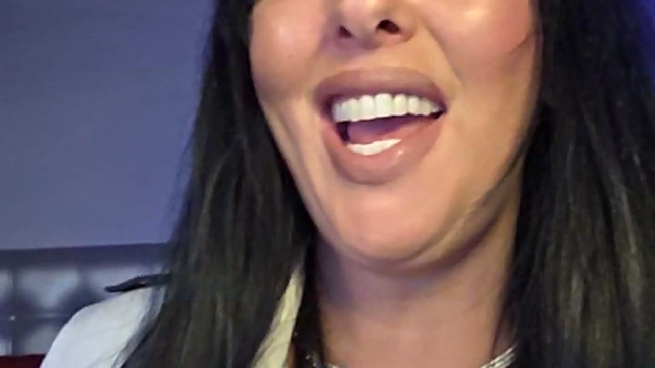 TiffanyRoxx1 en sexcam live - webcam coquine et tchat gratuit