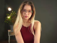 nude striptease Zegoi