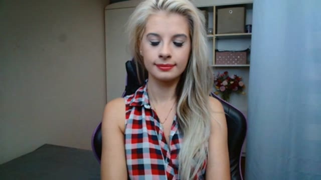 KristineGood live webcam show