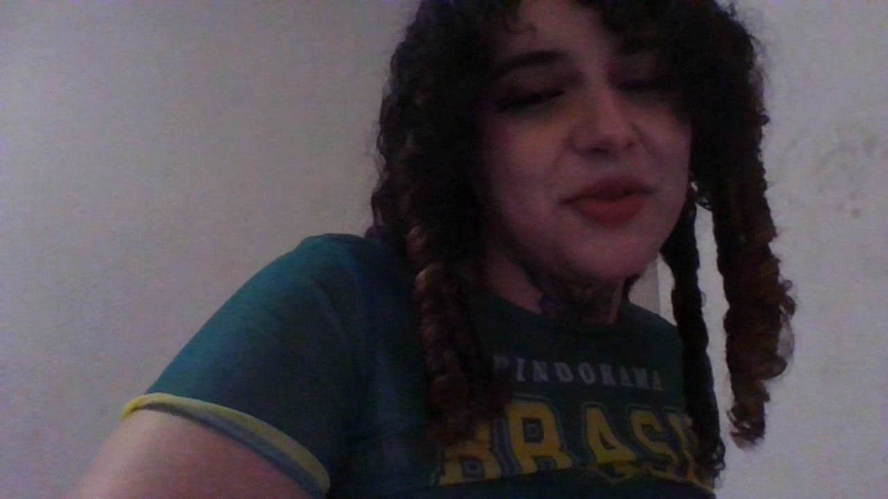Sexcam avec curvyyus