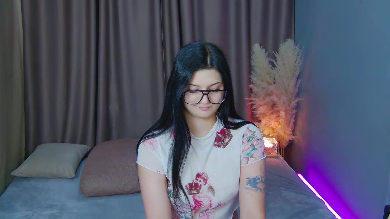 SolaZolaa en sexcam live - webcam coquine et tchat gratuit