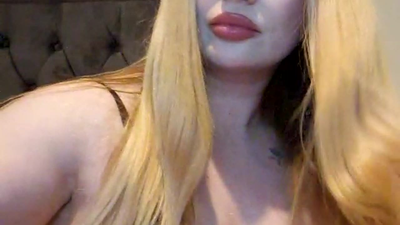Alexisflirt en sexcam live - webcam coquine et tchat gratuit