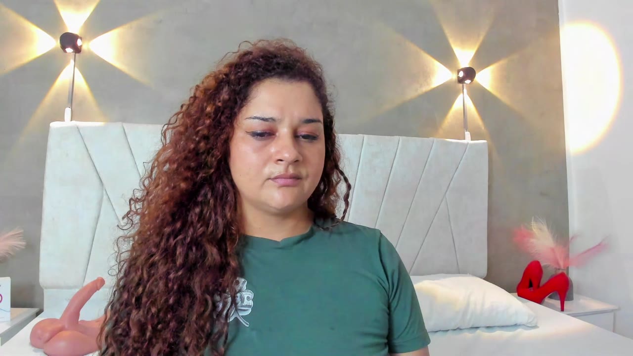 Annonce vidéo de NataliaWoods - Plan cul en ligne et échange de nudes