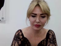 chatting online MiraelleFaye