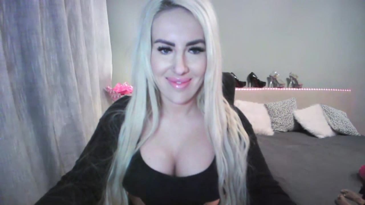LeylaBlond en sexcam live - webcam coquine et tchat gratuit