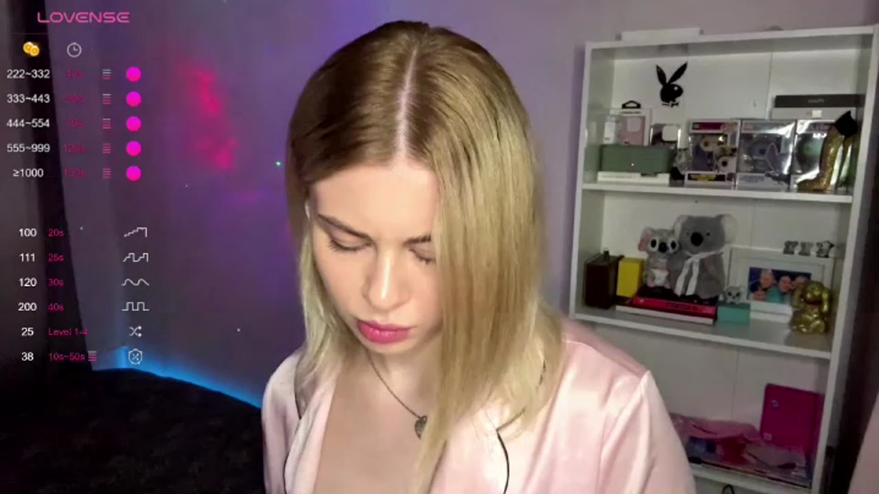 LilElisa en sexcam live - webcam coquine et tchat gratuit