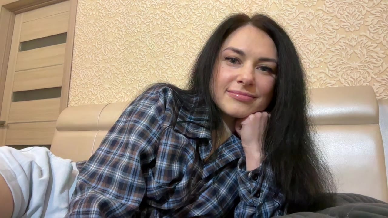 KarinaDoll en sexcam live - webcam coquine et tchat gratuit