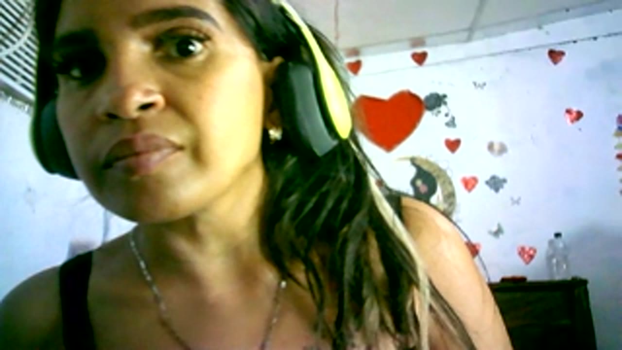 Angiamor en sexcam live - webcam coquine et tchat gratuit