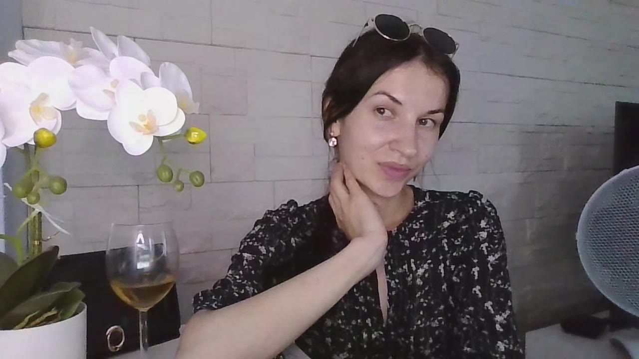Sexcam avec JuliaHotBody