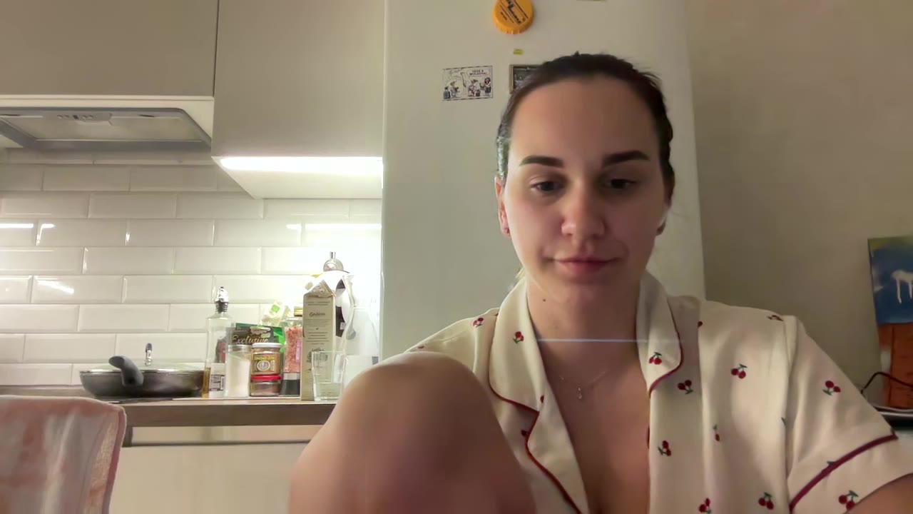 AliceGray en sexcam live - webcam coquine et tchat gratuit