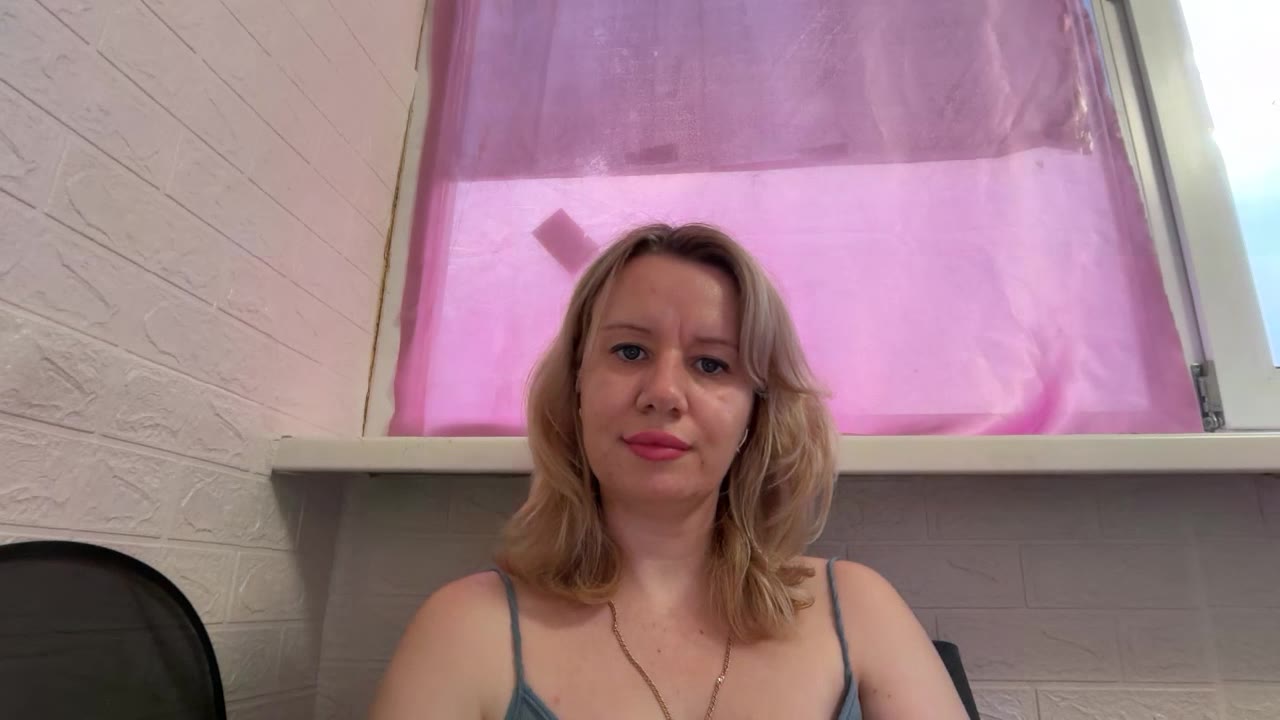 Sexcam avec MysticCherry