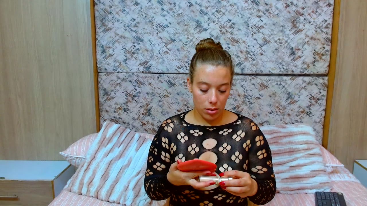 Elizabethh en sexcam live - webcam coquine et tchat gratuit