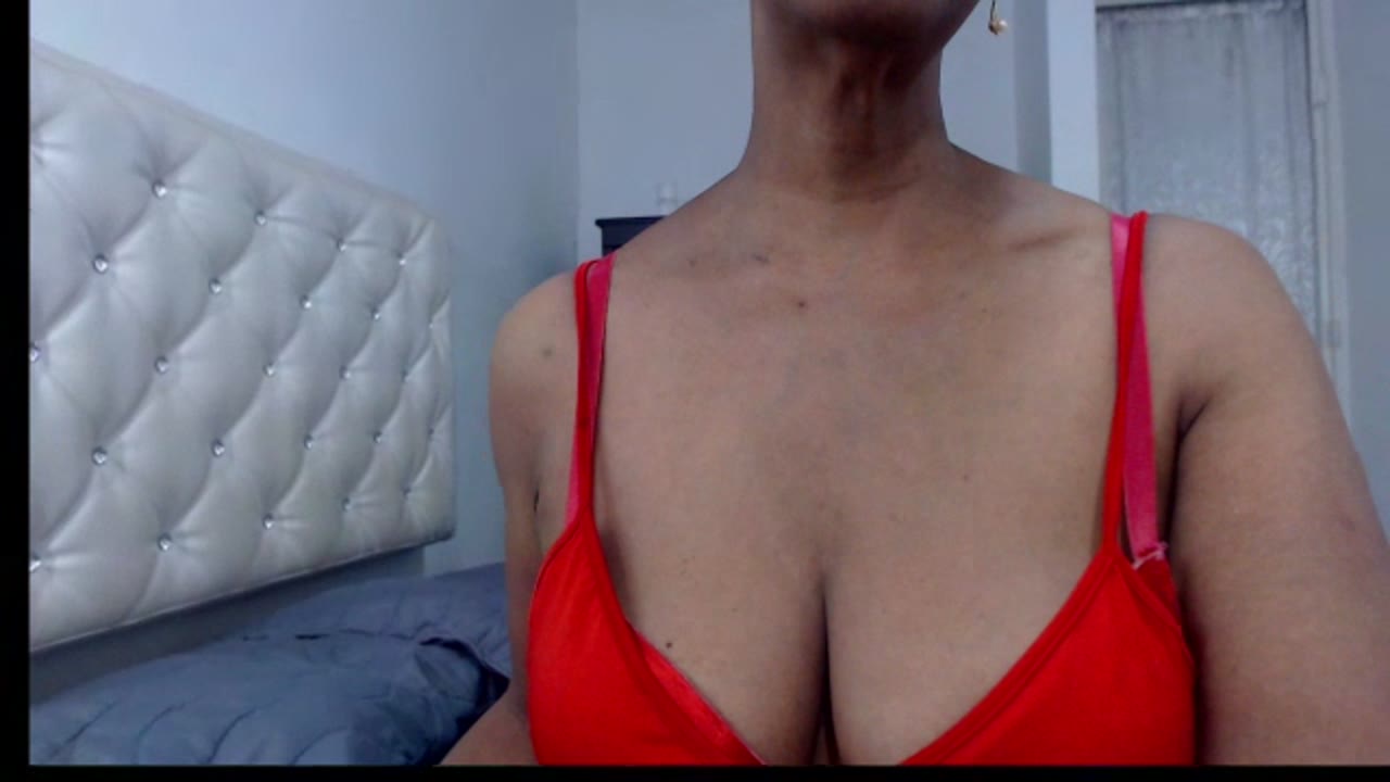 EbonyMilff