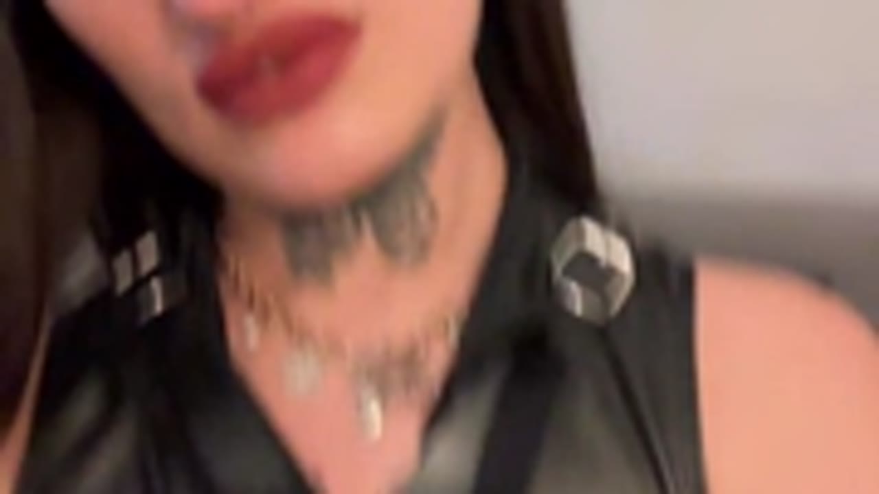 CamilleDom en sexcam live - webcam coquine et tchat gratuit