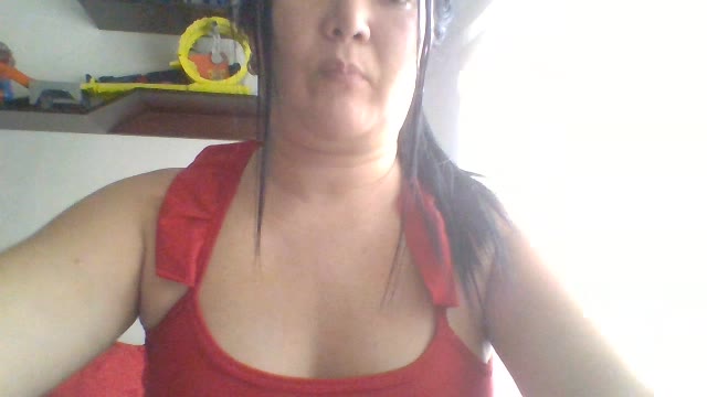 miavelvet live webcam show