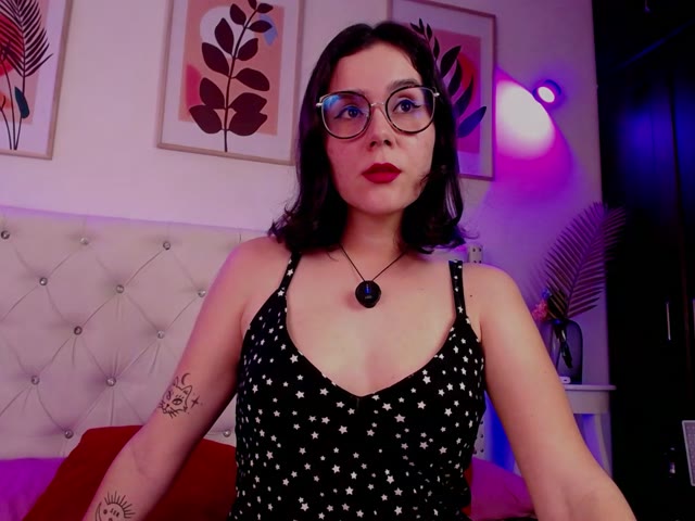 Start a chat with GoddessBar