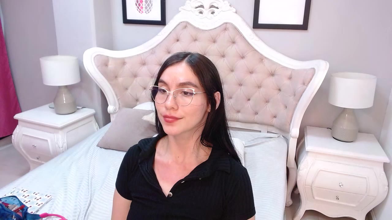 Annonce vidéo de Natasha69 - Plan cul en ligne et échange de nudes