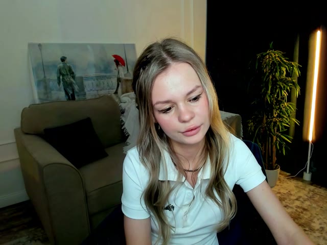 Start a chat with MidnightAura