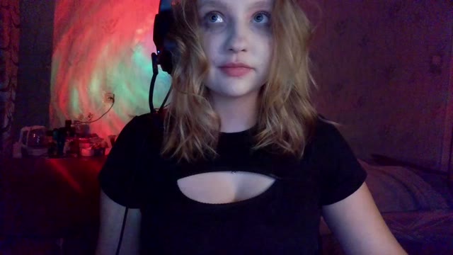 PrincessOliv live webcam show
