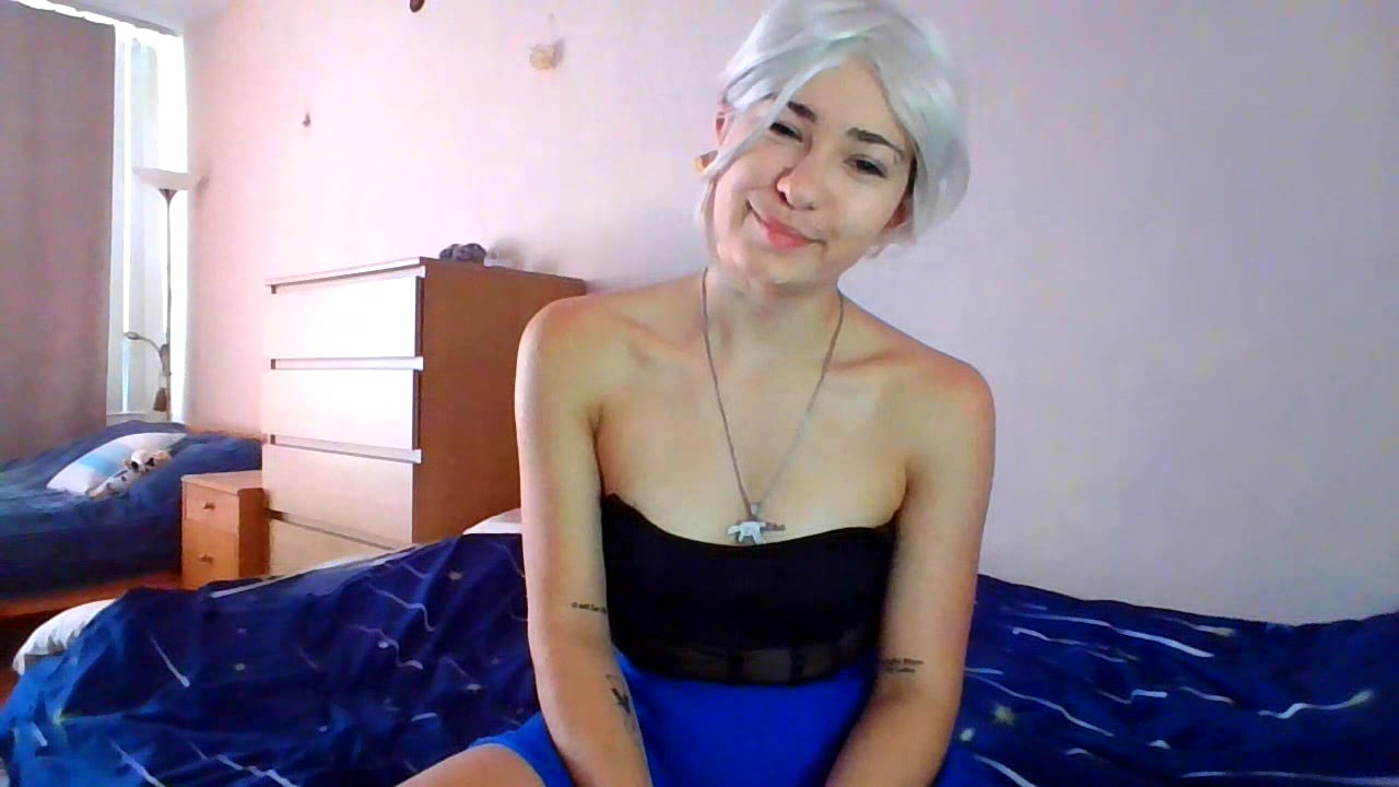 PearlKiki19 en sexcam live - webcam coquine et tchat gratuit