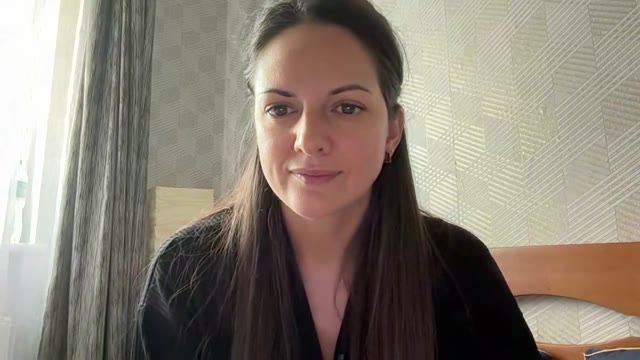 Ellina live webcam show