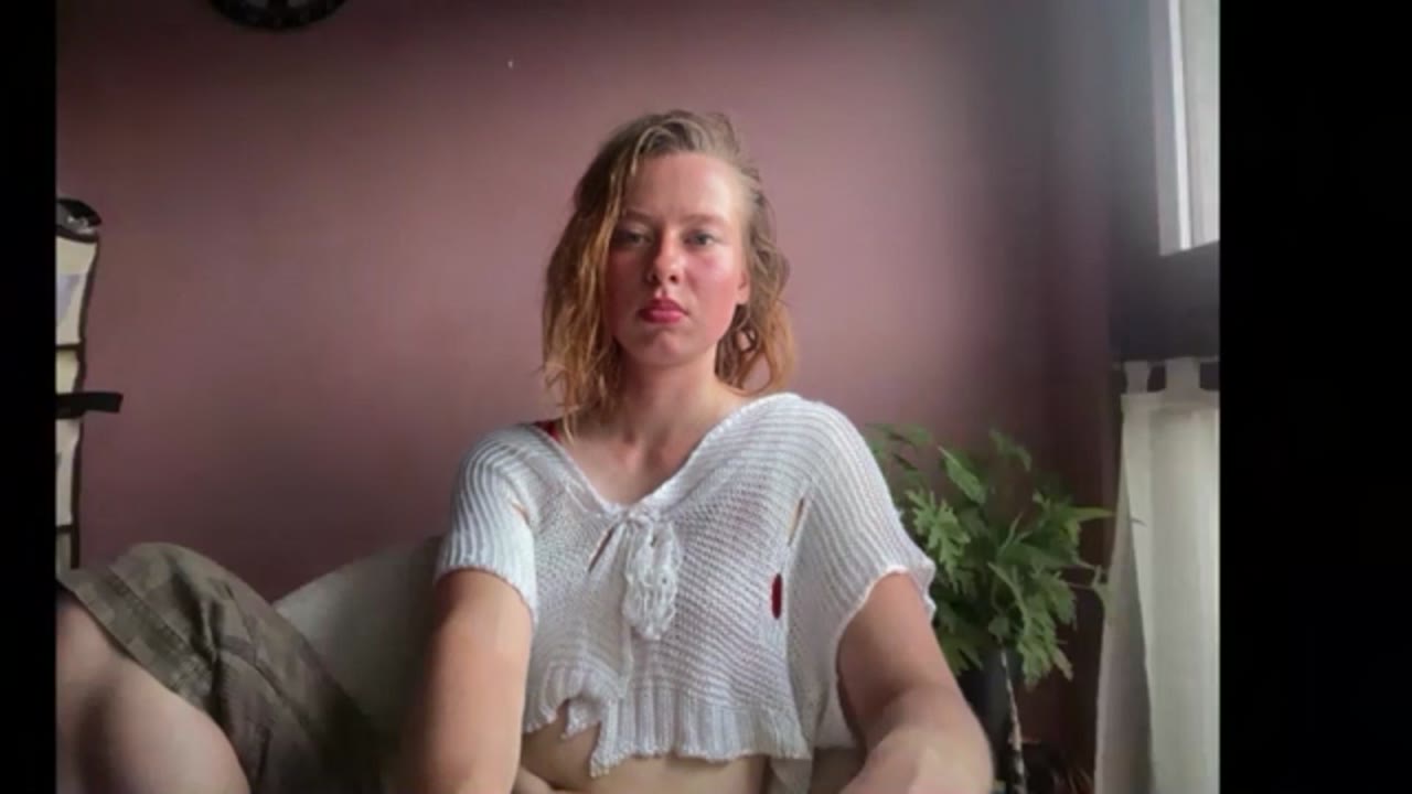 Sexcam avec BettyDoll