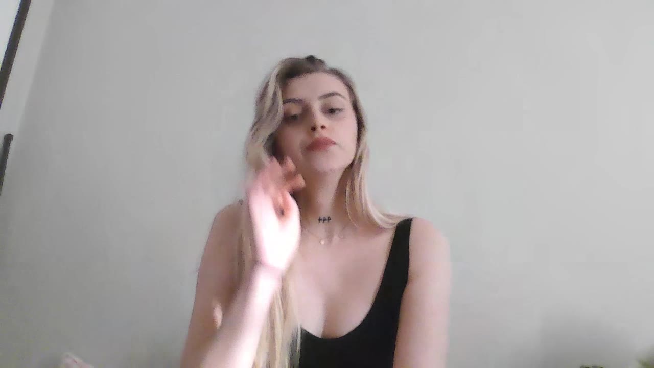 StellaBlonde en sexcam live - webcam coquine et tchat gratuit