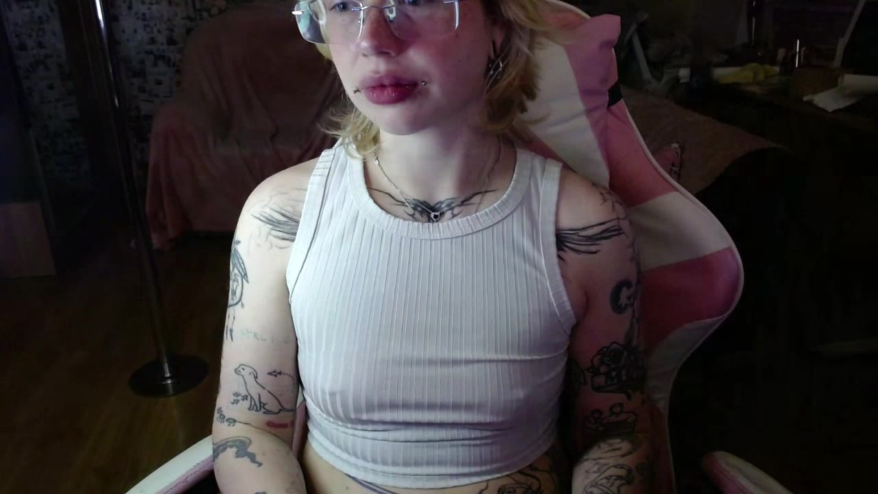 LolaHorny