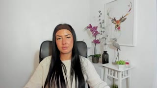 LauraCharm