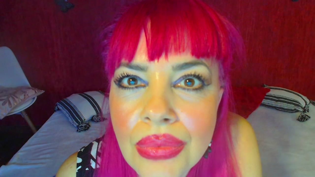 chaudeblonde en sexcam live - webcam coquine et tchat gratuit